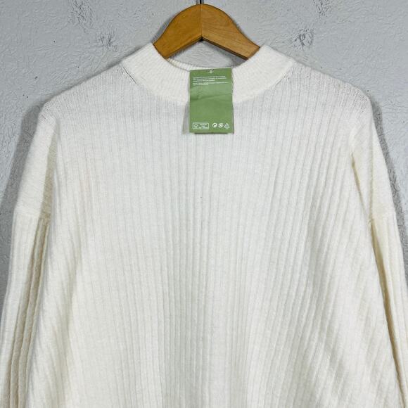 NEW! H&M Eco Line Ribbed Knit Crewneck Sweater White Long Sleeve Casual - XS - Picture 2 of 4
